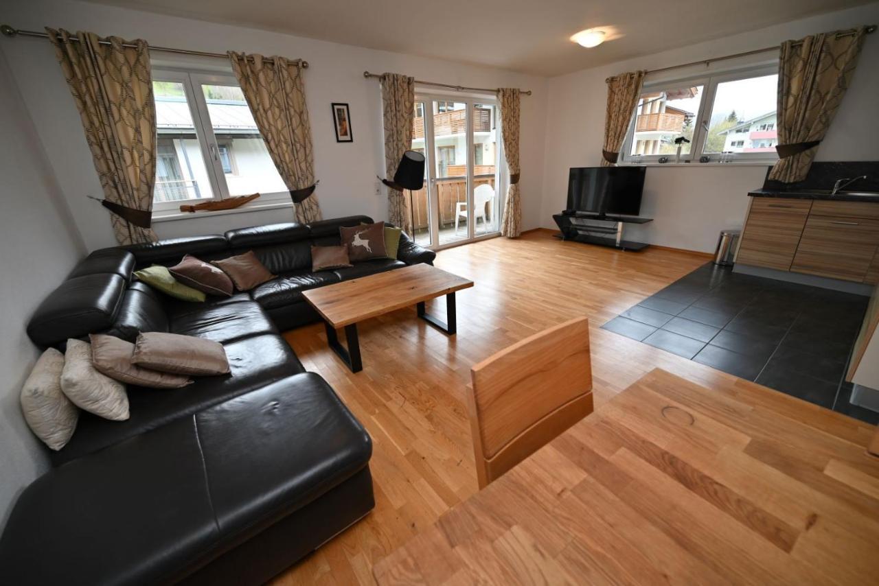 Apartment Nicola - By Four Seasons Apartments Kaprun Bagian luar foto