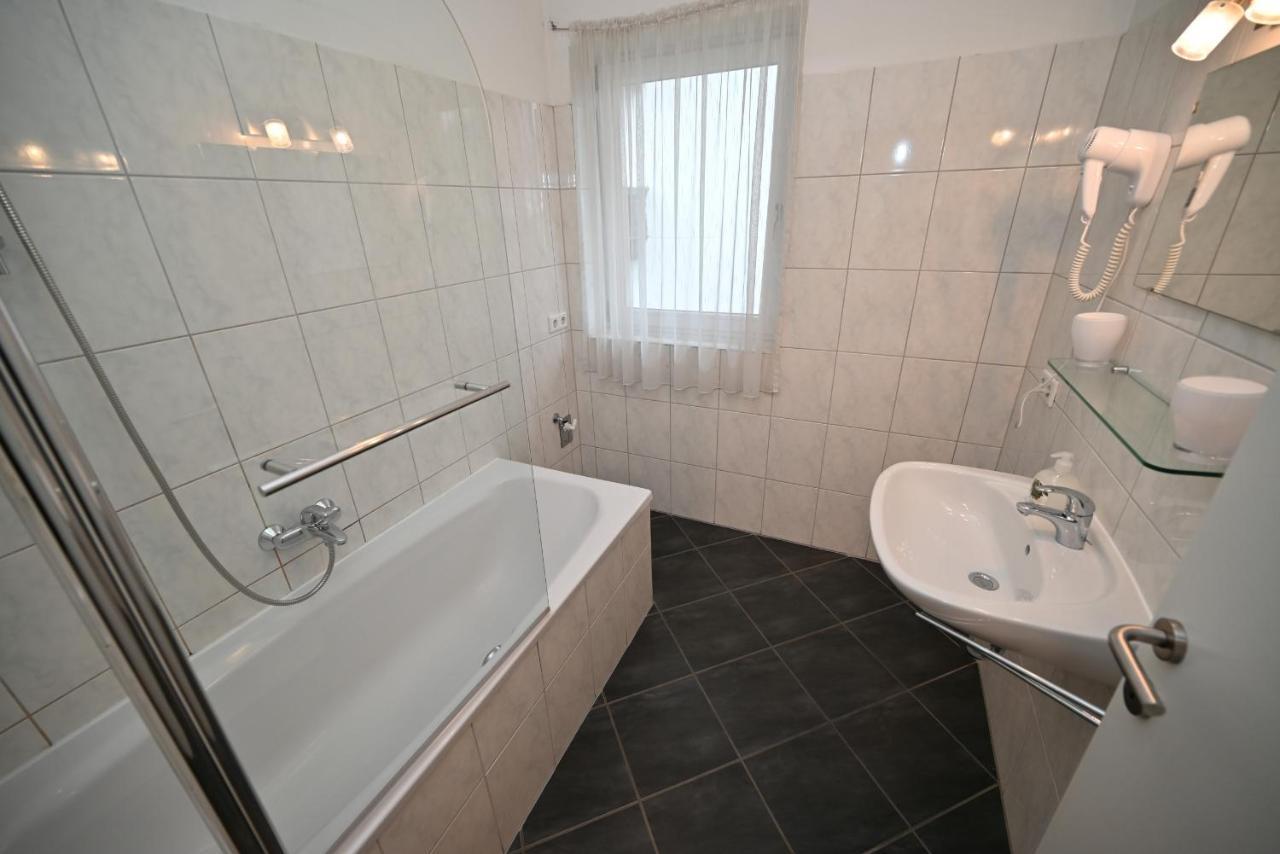 Apartment Nicola - By Four Seasons Apartments Kaprun Bagian luar foto